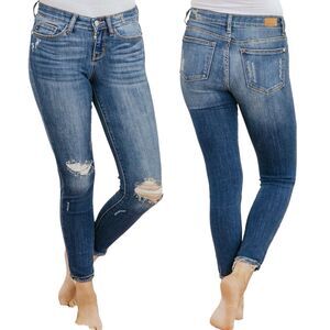 Judy Blue Jeans Womens Size 7/28 Blue Distressed Slim Cropped Stretch Pockets